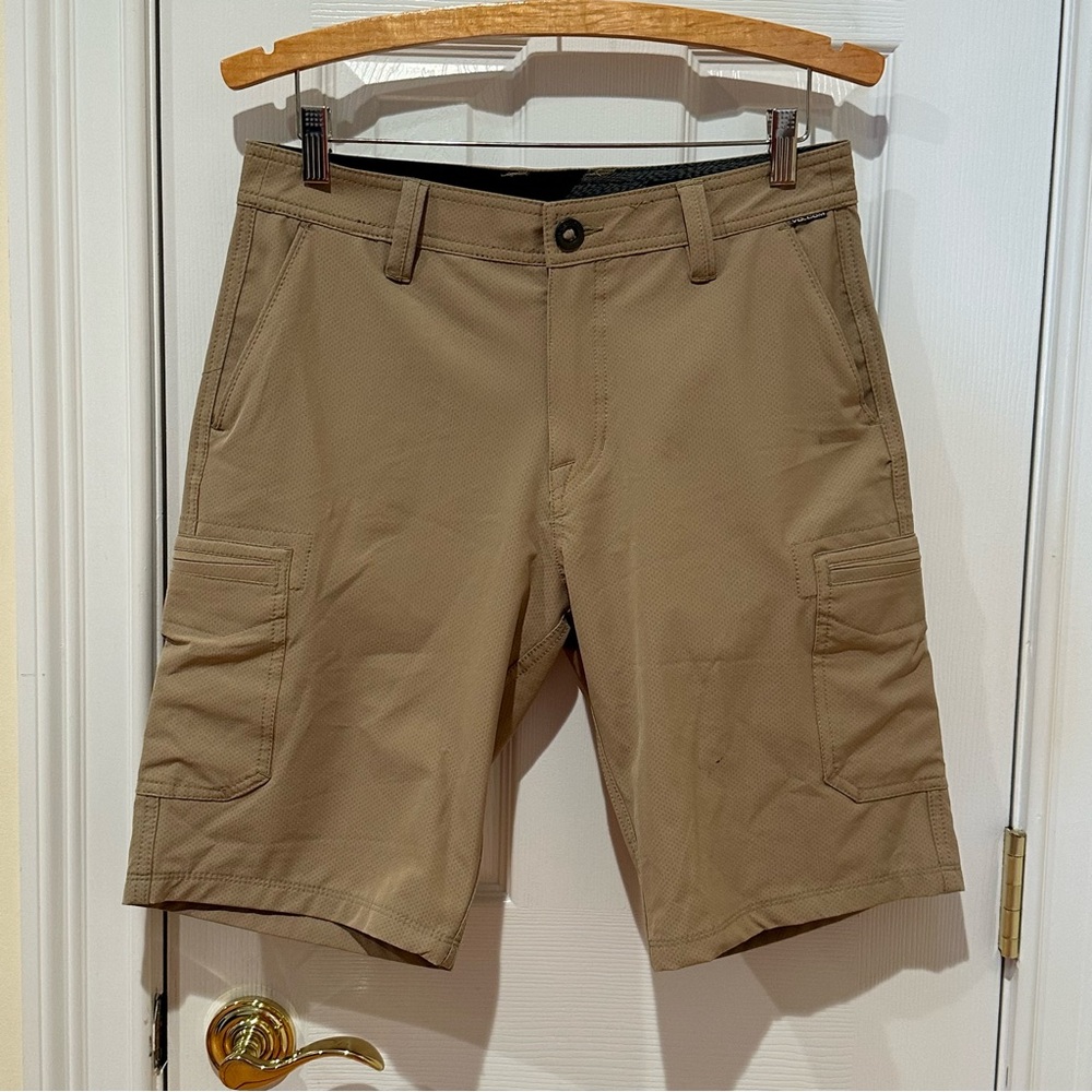 Volvom Surf & Turf Men's Tan Cargo Shorts/Swim Suit, Size 30